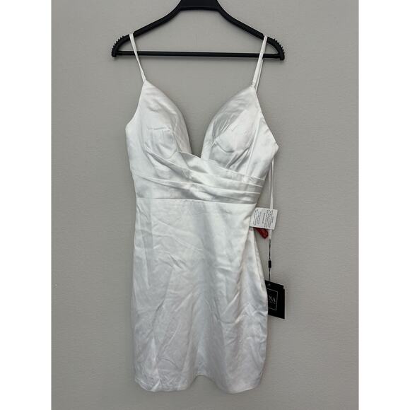Ieena Mac Duggal White Spaghetti Straps V-Neck Cocktail Dress 26481 Size 2 - Picture 1 of 9
